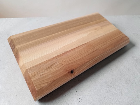 Masywna deska kuchenna z drewna jesionowego