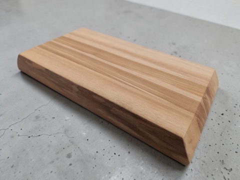 Rzemieślnicza deska jesionowa 35x18x4 cm - niepowtarzalna, live edge